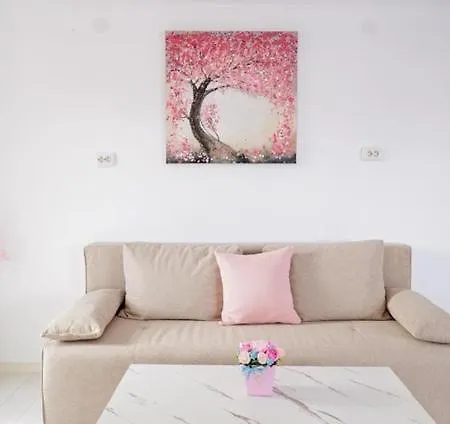 Whiteboxapartment Apartment Kjustendil